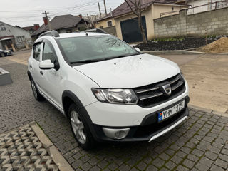 Dacia Sandero foto 2