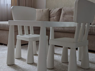 Set masa + 2 scaunele copii Ikea Mammut foto 4
