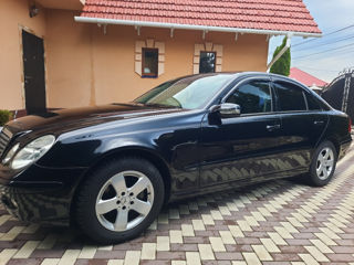 Mercedes E-Class foto 6