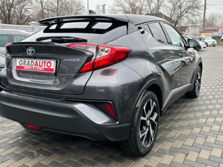 Toyota C-HR foto 6