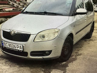 piese Skoda Roomster 2008 1,4 dezel foto 2