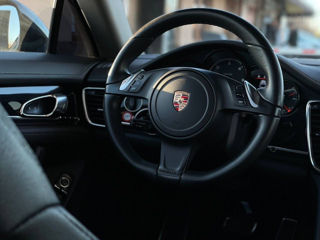 Porsche Panamera foto 8