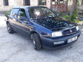 Volkswagen Vento foto 4