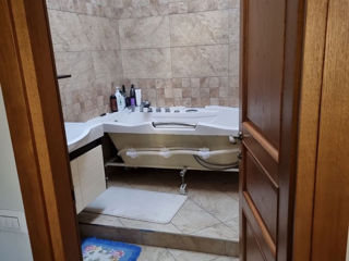 Apartament cu 2 camere, 110 m², Centru, Chișinău foto 7