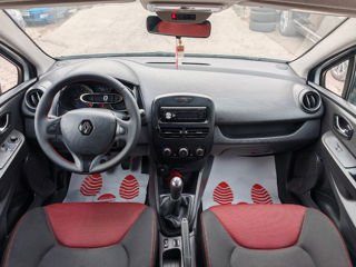 Renault Clio foto 10