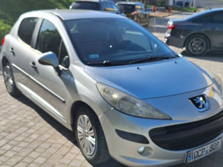 Peugeot 207 foto 6