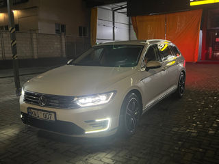 Volkswagen Passat foto 2