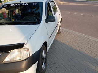 Dacia Logan foto 7