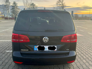 Volkswagen Touran foto 6