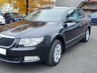 Skoda Superb foto 2