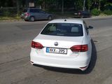 Volkswagen Jetta foto 4