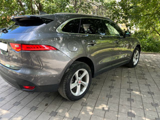 Jaguar F-PACE foto 10