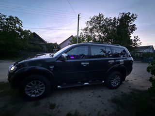 Mitsubishi Pajero Sport foto 6