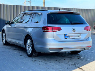 Volkswagen Passat foto 4