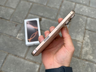 iPhone 16 Pro 256Gb Desert Titanium foto 4