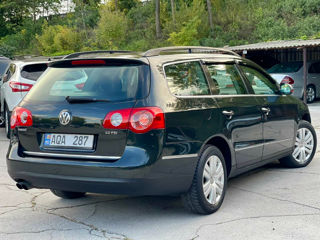 Volkswagen Passat foto 2