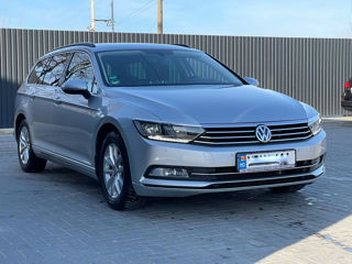 Volkswagen Passat foto 3