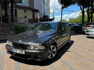 BMW 5 Series foto 7