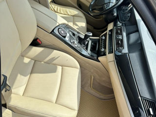 BMW 5 Series foto 8