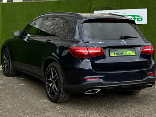 Mercedes GLC foto 6