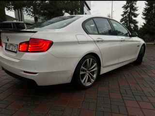 BMW 5 Series foto 3