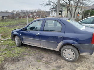 Dacia Logan foto 2