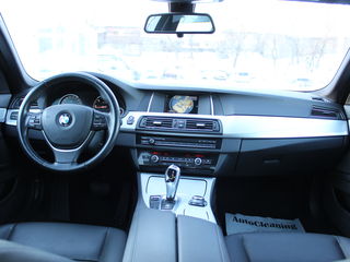 BMW 5 Series foto 5