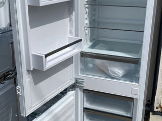 frigider cu congelator Incorporabil foto 2