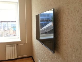 Установка телевизоров на стену. Montarea televizorului pe perete. Montarea suport tv.