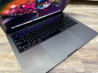 MacBook Pro 13" 2017 года foto 3