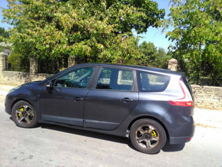 Renault Grand Scenic foto 3