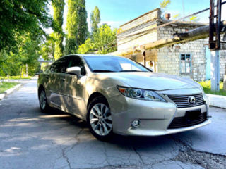 Lexus ES Series