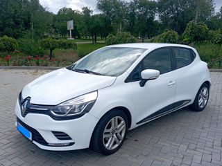 Renault Clio foto 1