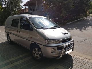 Hyundai H1-H200 foto 1