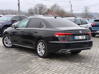 Volkswagen Passat foto 4