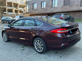 Ford Fusion foto 7