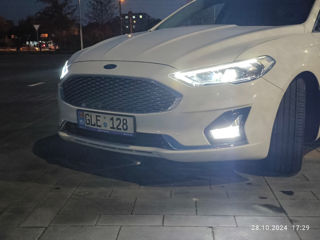 Ford Fusion foto 4