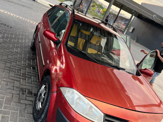 Renault Megane foto 1