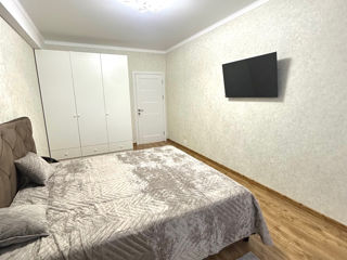 Apartament cu 2 camere, 68 m², Buiucani, Chișinău foto 7