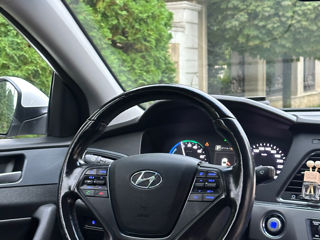 Hyundai Sonata foto 9