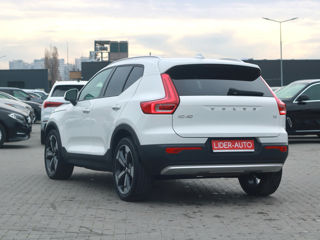 Volvo XC40 фото 6