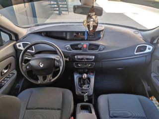 Renault Grand Scenic foto 8