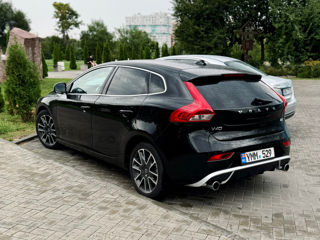 Volvo V40 foto 2