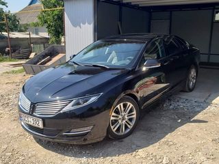 Lincoln MKZ foto 2