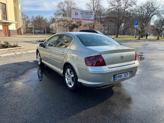 Peugeot 407 foto 3