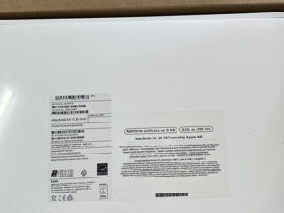 MacBook Air 13.6inci M2 8/256gb midnight Garantie 1an