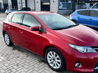 Toyota Auris foto 2