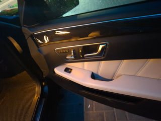 Mercedes E-Class фото 9