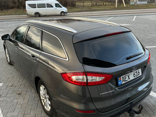 Ford Mondeo foto 7