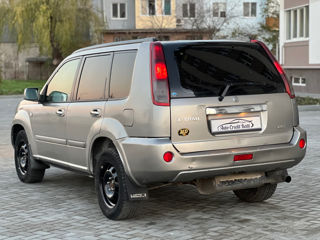 Nissan X-Trail foto 10